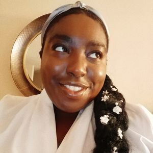 Meet your Posher, Bevalia